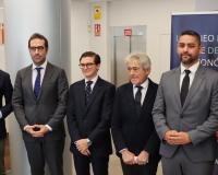 El ministro de Economía, Carlos Cuerpo (3º por la izq.), en la inauguración del torneo.